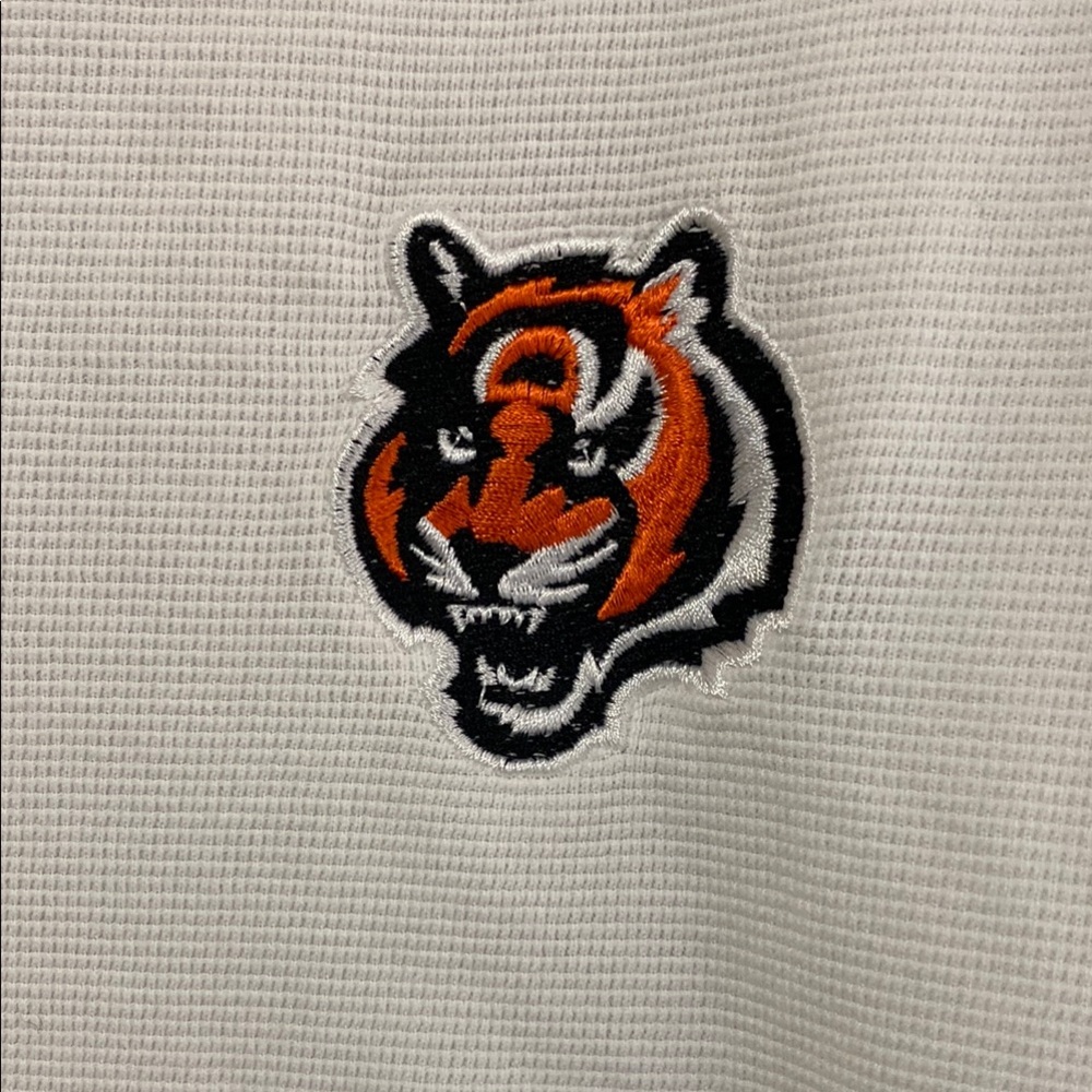 White Cincinnati Bengals Polo Shirt with Embroidered Logo - Picture 2 of 7